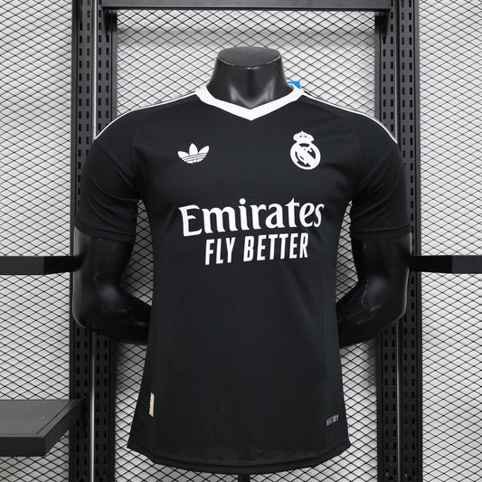 REAL MADRID EDICIÓN ESPECIAL BLACK 24/25 HOMBRE (VERSIÓN JUGADOR)