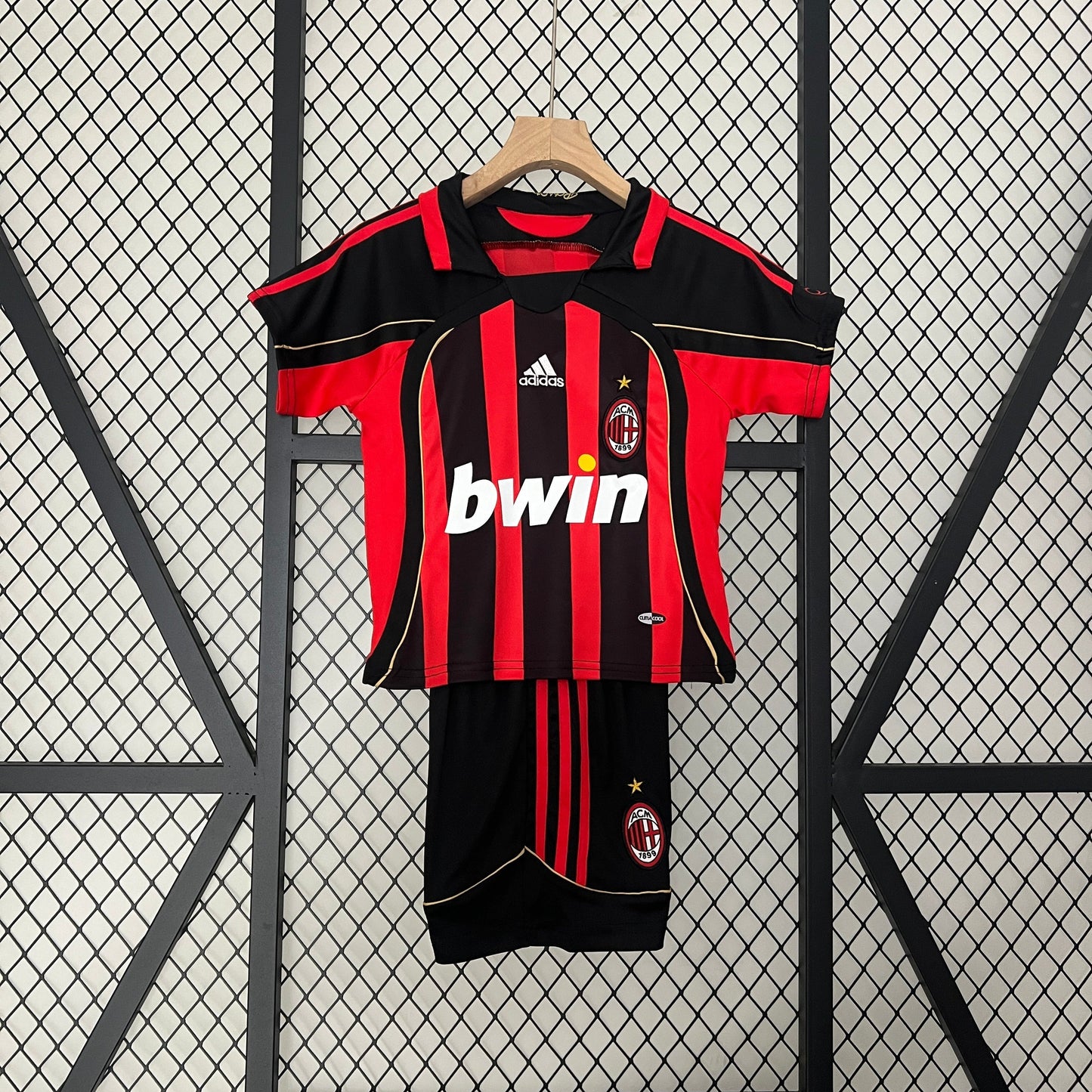 MILAN I 06/07 CONJUNTO INFANTIL (RETRO)